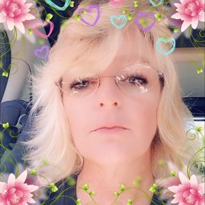 Meet your Posher, Cynthia